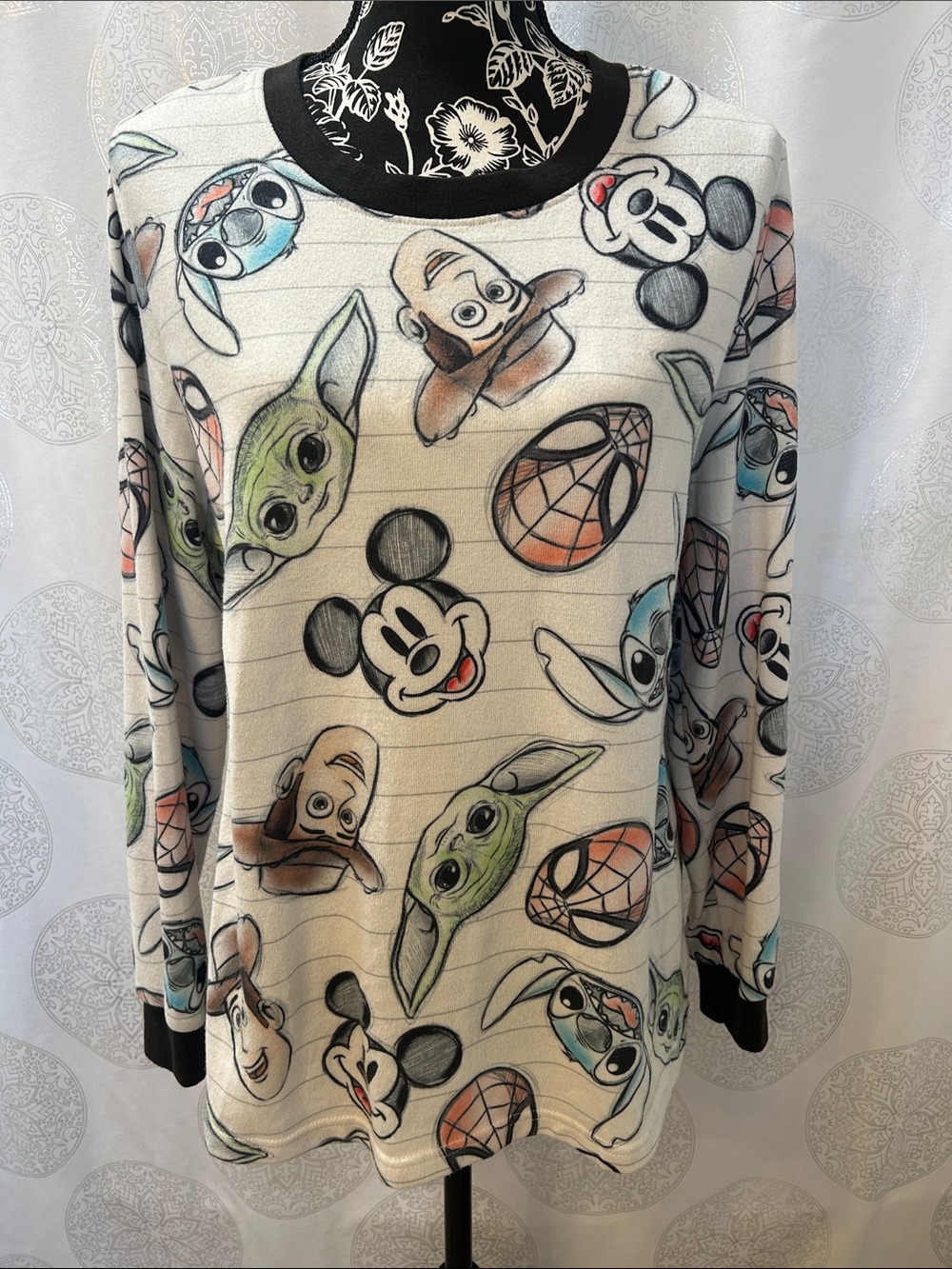 Disney 100 Spiderman Mickey Yoda Woody Stitch Black White Long Sleeve PJ Tee XL